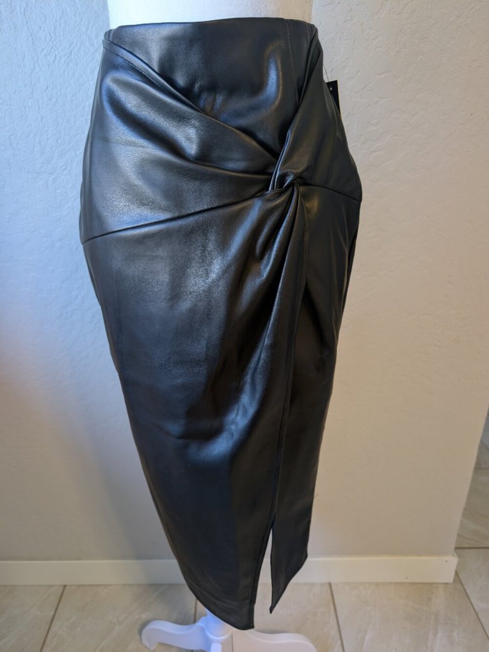 VICI Like Wow Black Faux Leather Twisted Midi Skirt – Medium - Picture 2 of 4